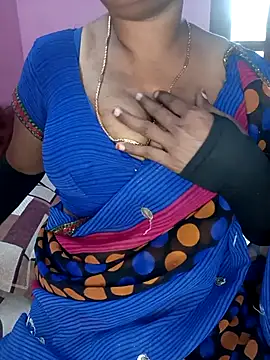 Snapshot of KannadaTamilTeluguBeauty chatting on January 7, 2026, 6:07 am KannadaTamilTeluguBeauty online show from January 7, 2026, 6:07 am