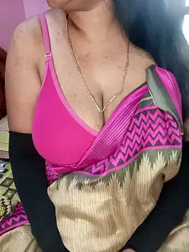 Snapshot of KannadaTamilTeluguBeauty chatting on December 15, 2025, 7:14 am KannadaTamilTeluguBeauty online show from December 15, 2025, 7:14 am