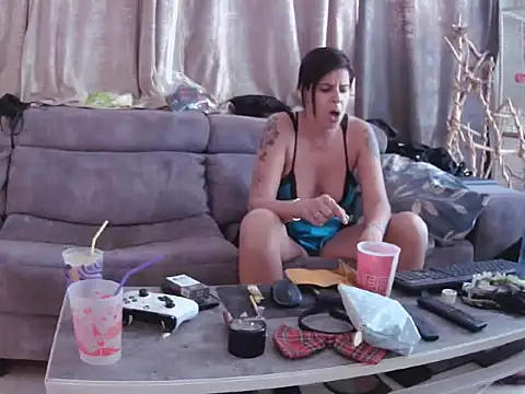 Snapshot of Alexis21821 chatting on November 1, 2025, 7:35 am Alexis21821 online show from November 1, 2025, 7:35 am