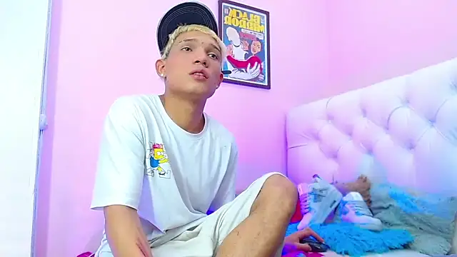 Snapshot of EL_VENEZOLANO_22CM chatting on November 14, 2025, 6:17 am EL VENEZOLANO 22CM online show from November 14, 2025, 6:17 am