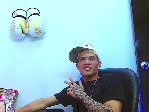 Snapshot of EL_VENEZOLANO_22CM chatting on November 30, 2025, 5:19 am EL VENEZOLANO 22CM online show from November 30, 2025, 5:19 am