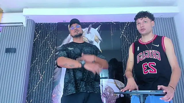 Iam Steven online show from November 15, 2025, 1:04 pm