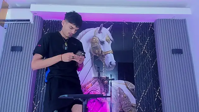 Iam Steven online show from December 4, 2025, 11:20 am