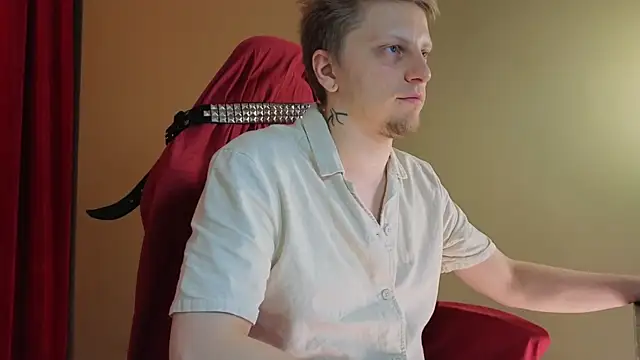 Snapshot of Vincent_Hardman chatting on November 13, 2025, 8:24 pm Vincent Hardman online show from November 13, 2025, 8:24 pm