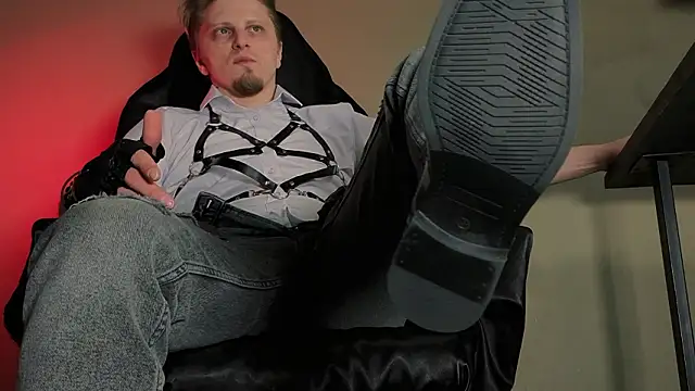 Snapshot of Vincent_Hardman chatting on February 11, 2026, 8:09 pm Vincent Hardman online show from February 11, 2026, 8:09 pm