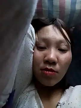 bonnie-00 online show from April 4, 2026, 3:40 pm