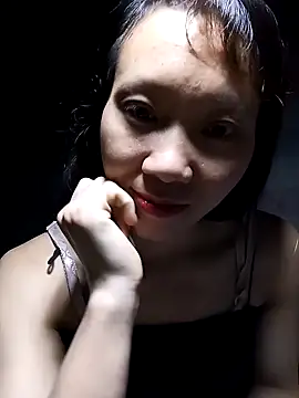 Snapshot of bonnie-00 chatting on October 28, 2025, 4:06 pm bonnie-00 online show from October 28, 2025, 4:06 pm