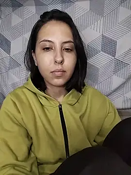 melzinhah03 online show from July 2, 2026, 2:23 am