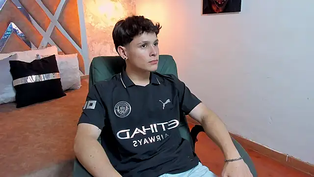 Snapshot of kraven_lust chatting on October 8, 2025, 3:08 am kraven lust online show from October 8, 2025, 3:08 am