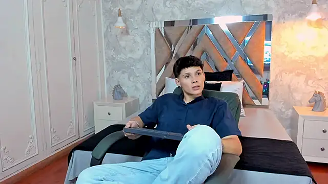 Snapshot of kraven_lust chatting on October 28, 2025, 3:07 am kraven lust online show from October 28, 2025, 3:07 am