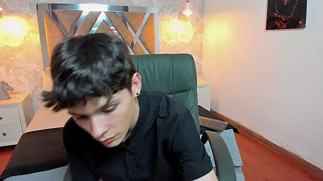 Snapshot of kraven_lust chatting on September 23, 2025, 3:02 am kraven lust online show from September 23, 2025, 3:02 am