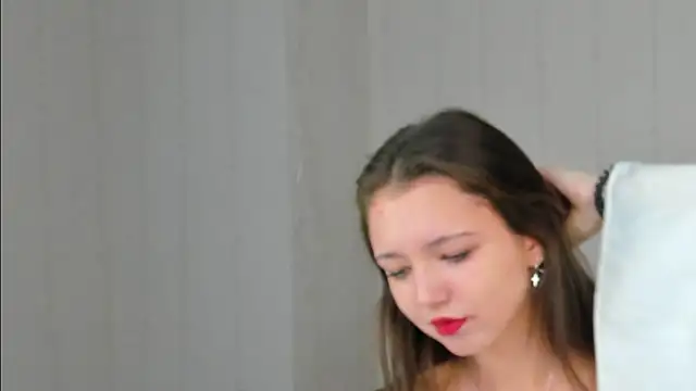 Snapshot of Amanda_Reedd chatting on October 30, 2025, 6:01 am Amanda Reedd online show from October 30, 2025, 6:01 am