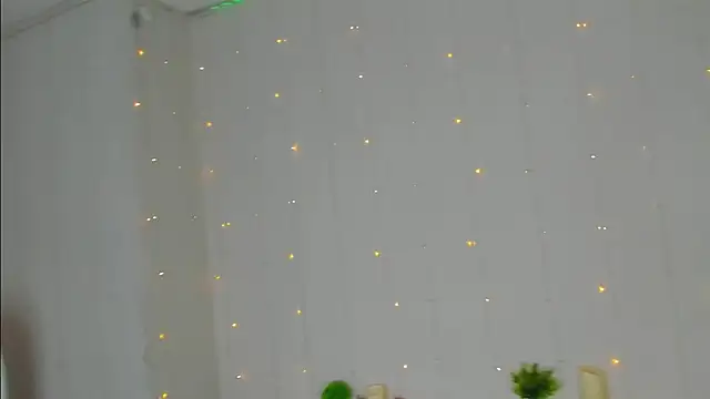 Snapshot of Amanda_Reedd chatting on November 7, 2025, 8:52 am Amanda Reedd online show from November 7, 2025, 8:52 am