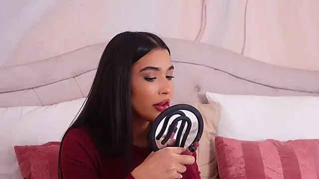 MyaMuse online show from November 26, 2025, 8:25 am