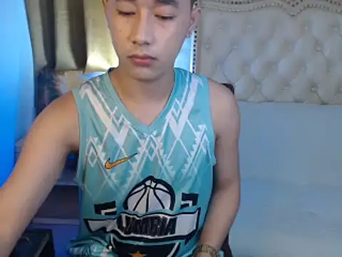 Snapshot of mr_chandy chatting on October 26, 2025, 10:26 am mr chandy online show from October 26, 2025, 10:26 am