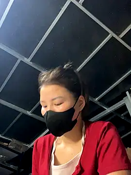 AmyChan086 online show from September 14, 2025, 7:09 am