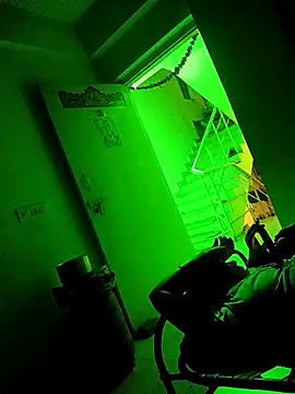 meenahotdarling online show from September 15, 2025, 4:40 pm