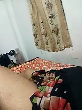 meenahotdarling online show from September 19, 2025, 5:28 pm