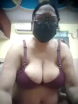thehotlady online show from June 2, 2026, 3:34 pm