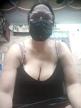 thehotlady online show from March 10, 2026, 5:28 pm