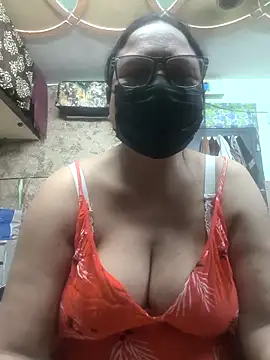 Snapshot of thehotlady chatting on March 2, 2026, 11:06 am thehotlady online show from March 2, 2026, 11:06 am