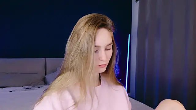 Melloudy online show from December 1, 2025, 7:09 am