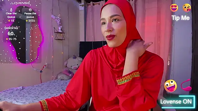 Snapshot of ShanaJamil chatting on December 17, 2025, 12:21 pm ShanaJamil online show from December 17, 2025, 12:21 pm