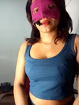 Snapshot of Ceylon_couple chatting on October 26, 2025, 10:37 am Ceylon couple online show from October 26, 2025, 10:37 am