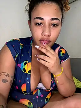 Snapshot of CasalMaldoso01 chatting on November 10, 2025, 5:29 pm CasalMaldoso01 online show from November 10, 2025, 5:29 pm