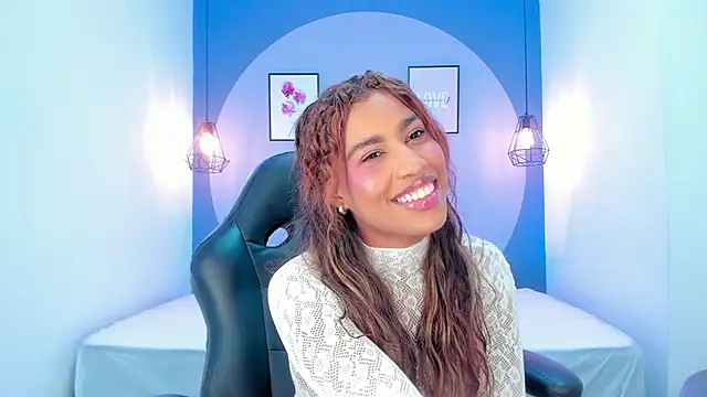 Snapshot of selena_monroy chatting on October 19, 2025, 1:25 pm selena monroy online show from October 19, 2025, 1:25 pm