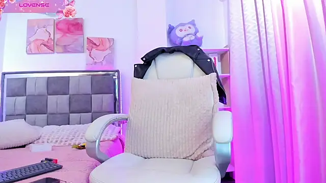 Snapshot of Allisson__ chatting on November 15, 2025, 2:59 am Allisson online show from November 15, 2025, 2:59 am