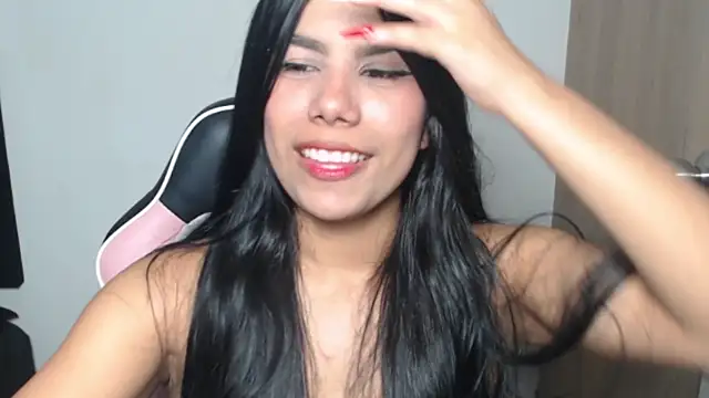 Snapshot of MayaScott11 chatting on February 19, 2026, 8:06 pm MayaScott11 online show from February 19, 2026, 8:06 pm