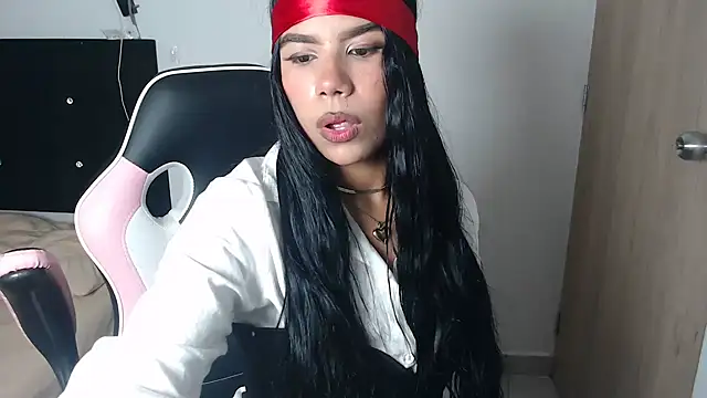 Snapshot of MayaScott11 chatting on November 23, 2025, 7:13 pm MayaScott11 online show from November 23, 2025, 7:13 pm