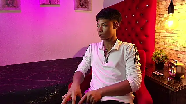 CoffeNaughty nom online show from October 5, 2025, 4:03 am