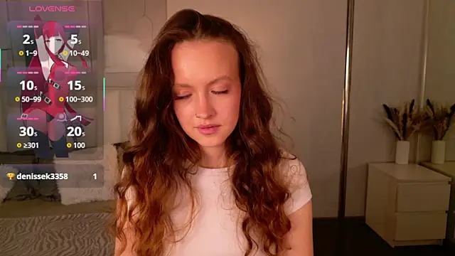 Snapshot of SallyPinkman chatting on October 28, 2025, 2:27 pm SallyPinkman online show from October 28, 2025, 2:27 pm