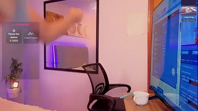 Snapshot of Marcello_Nova chatting on November 20, 2025, 1:12 pm Marcello Nova online show from November 20, 2025, 1:12 pm