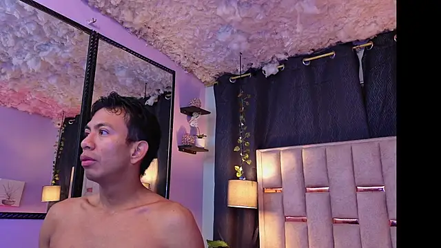 Snapshot of Marcello_Nova chatting on September 24, 2025, 12:00 pm Marcello Nova online show from September 24, 2025, 12:00 pm