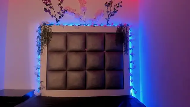 abbiecollins js online show from March 10, 2026, 3:43 am