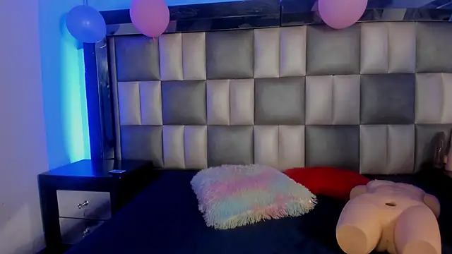 Snapshot of abbiecollins_js chatting on November 24, 2025, 5:07 am abbiecollins js online show from November 24, 2025, 5:07 am