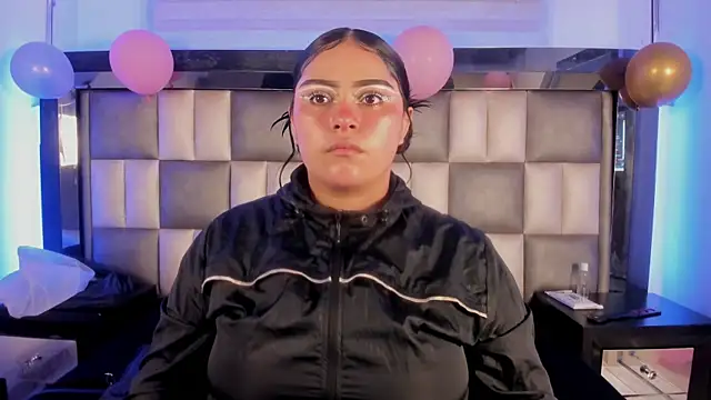 Snapshot of abbiecollins_js chatting on November 21, 2025, 3:27 am abbiecollins js online show from November 21, 2025, 3:27 am