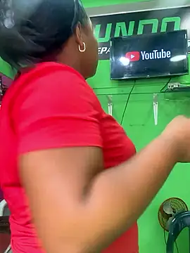 Snapshot of Karol_sexy23 chatting on January 13, 2026, 2:32 pm Karol sexy23 online show from January 13, 2026, 2:32 pm