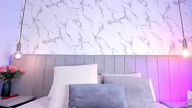 Snapshot of Amber_Santana chatting on November 14, 2025, 10:13 pm Amber Santana online show from November 14, 2025, 10:13 pm