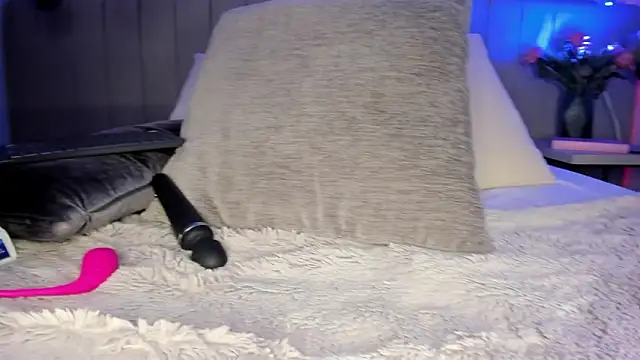 Snapshot of Amber_Santana chatting on February 1, 2026, 10:08 pm Amber Santana online show from February 1, 2026, 10:08 pm