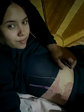 coupleyys online show from November 26, 2025, 1:05 am