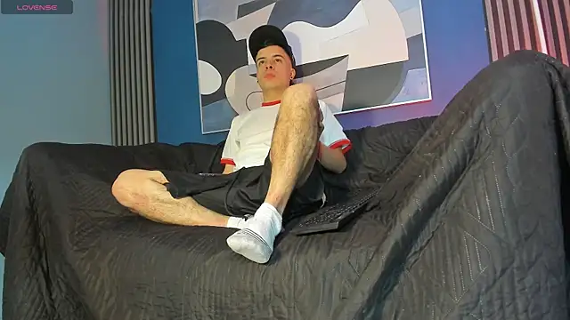 kevinn blue1 online show from November 14, 2025, 12:53 pm