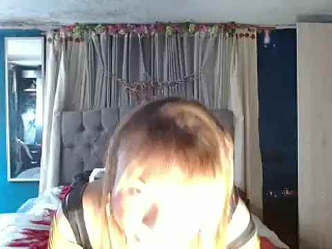 skarleth hot21 online show from September 25, 2025, 8:59 pm