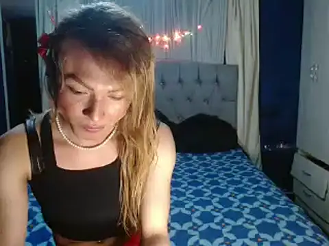 skarleth hot21 online show from October 15, 2025, 3:05 am