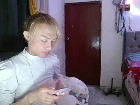 skarleth hot21 online show from February 2, 2026, 8:19 pm