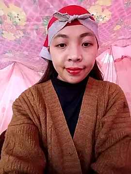 Snapshot of -Miu-98 chatting on December 21, 2025, 1:41 am -Miu-98 online show from December 21, 2025, 1:41 am