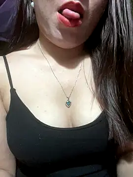 Luna-ass online show from December 21, 2025, 1:35 pm